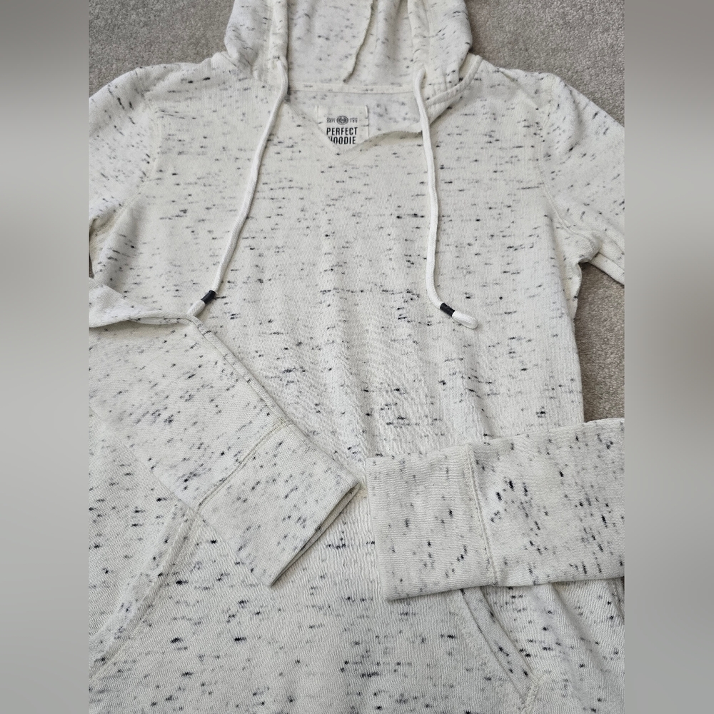 SO Junior's Long Sleeve Hoodie Size Small - Picture 3 of 6